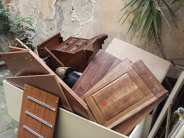 Best Local Junk Hauling  in Hoisington, KS