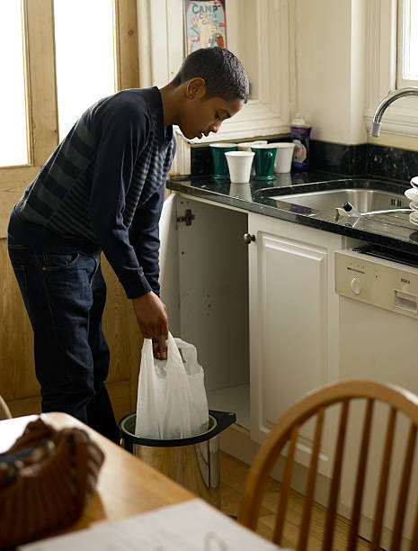 Best Construction Debris Removal  in Hoisington, KS